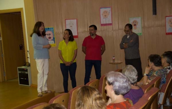 Encuentro de los clubes de lectura de las bibliotecas municipales de Getafe en torno a José Hierro
